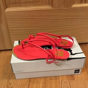 NIB - DV by Dolce Vita Women's HOT Pink Sandals